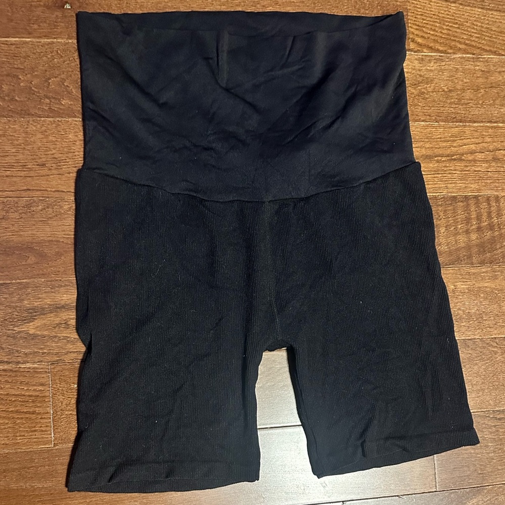 Isabel Maternity by Ingrid & Isabel Black High-Waist Bike Shorts
